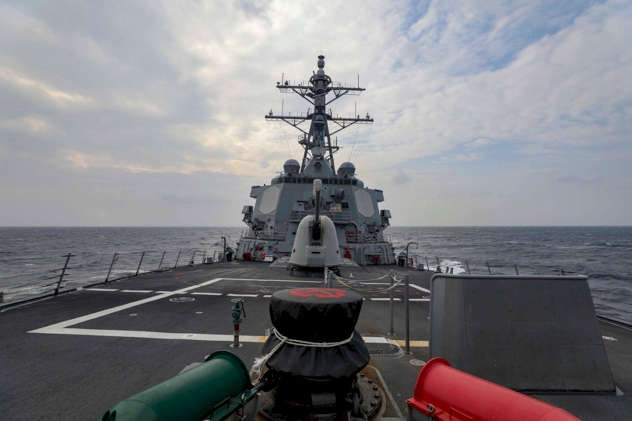 미 해군 제7함대  소속 유도미사일 구축함 히긴스(USS Higgins)호가 9월20일 타이완해협을 통과했다. -사진: 미 해군 제공