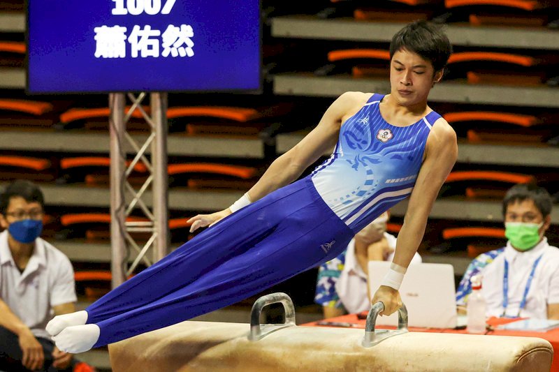 ‘부상 투혼’ 안마 샤오여우란, 세계 체조선수권서 은메달 획득