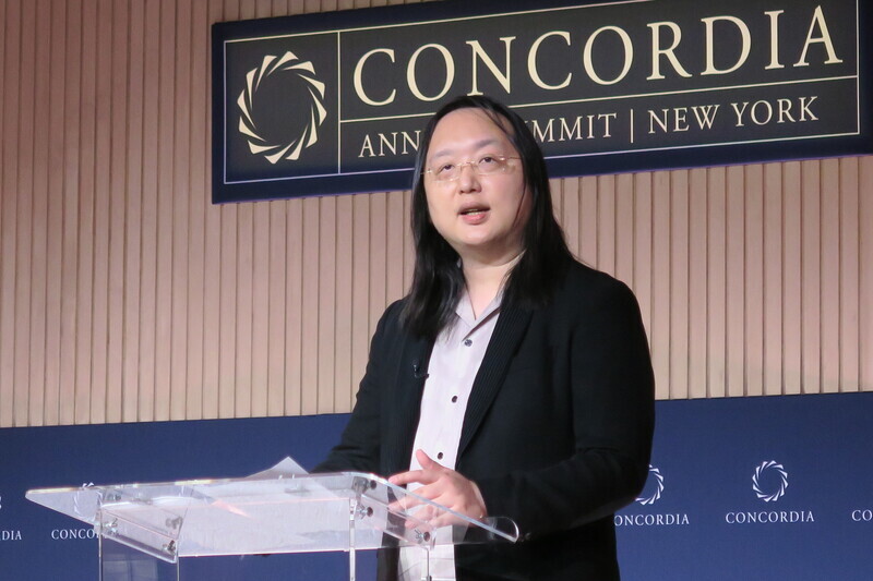 탕펑 장관 뉴욕서 ‘AI시대의 디지털 민주’ 臺경험 공유