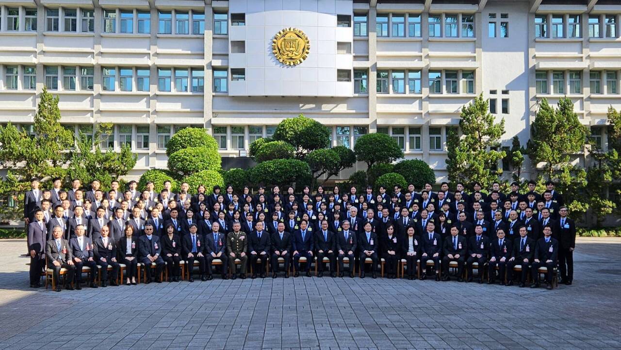 賴총통, 조사국 졸업생 격려… “대내적으로 범죄 타격, 대외적으로는 중국 침투 맞서 싸워야”