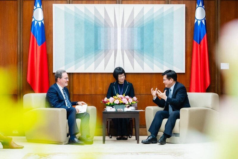 전 백악관 관리, 