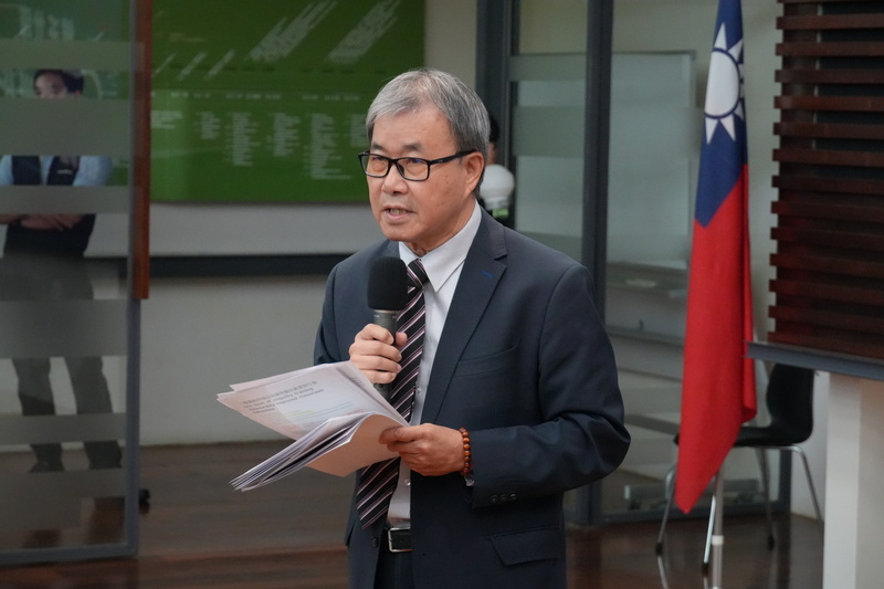 臺교육장관 ‘양안학술교류에서 중국 외에 다른 국가 고려 독려’
